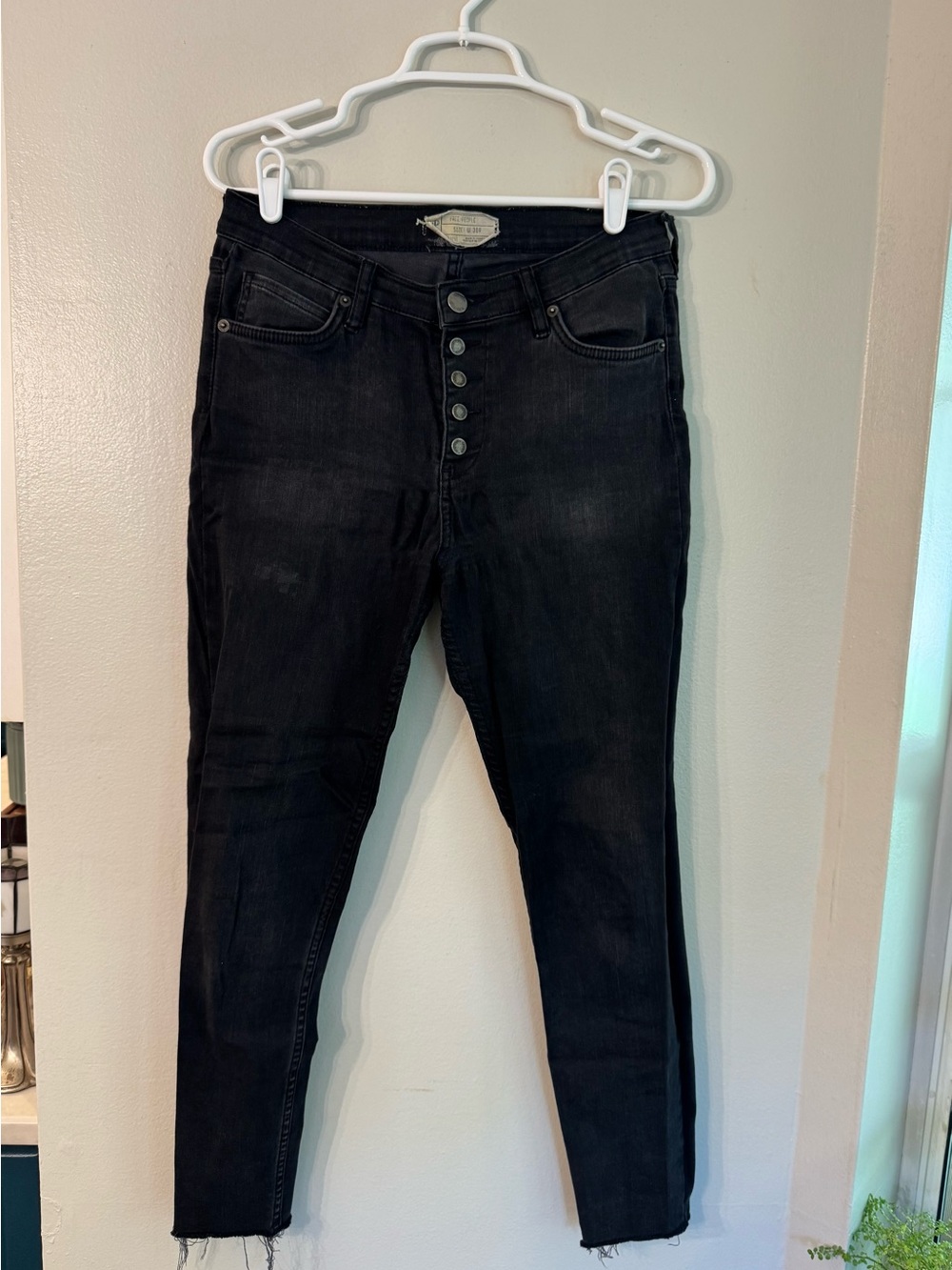 Free People High-Rise Black Button-Fly skinny Jeans